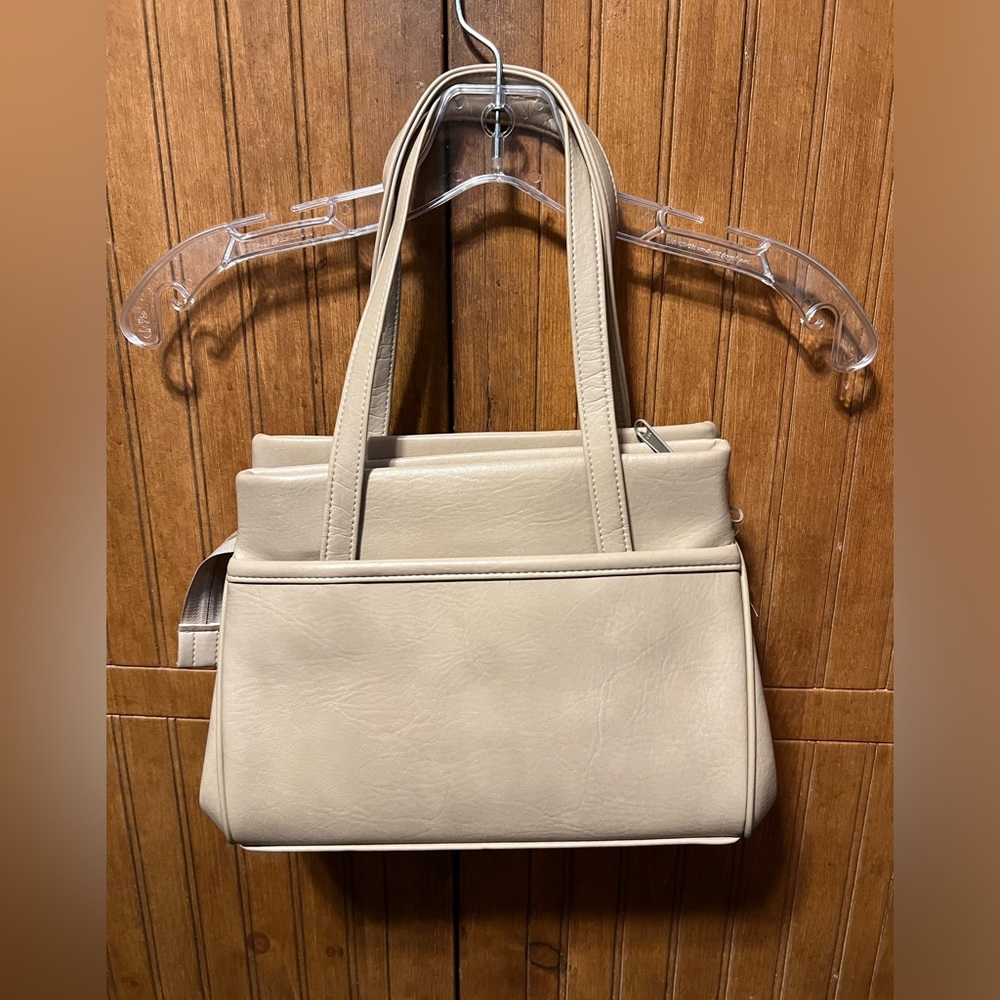 Purse - Picture 2 of 11